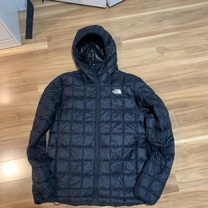 Men’s Thermoball Eco jacket, size small (North face)
